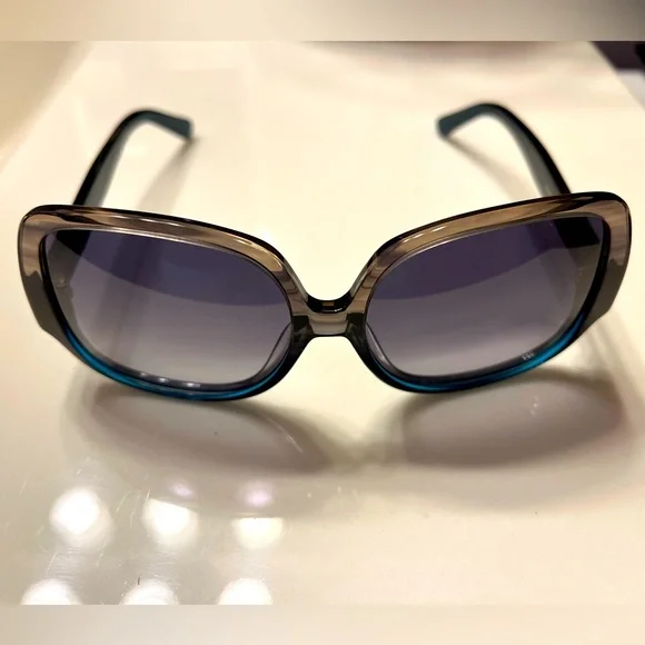 MCM sunglasses **Brand new** MCM Worldwide MW0008 Sunglasses | Select Eyewear main image 4